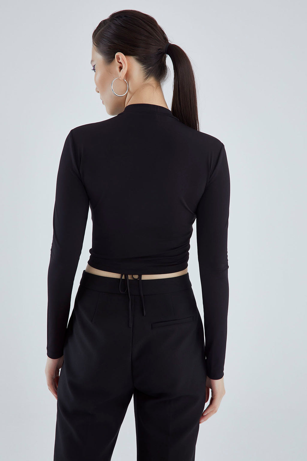 Crop-Top mit Schnürdetail